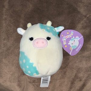 Floral Belana the Cow Squishmallow 5”